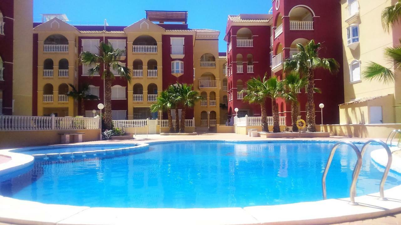 Beautiful 3 Bed, 2 Bath Modern Apartment Los Alcazares Ngoại thất bức ảnh